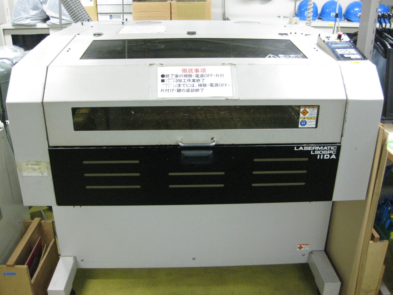 ﾚｰｻﾞｰ加工機Laser cutting machine(L906PC)