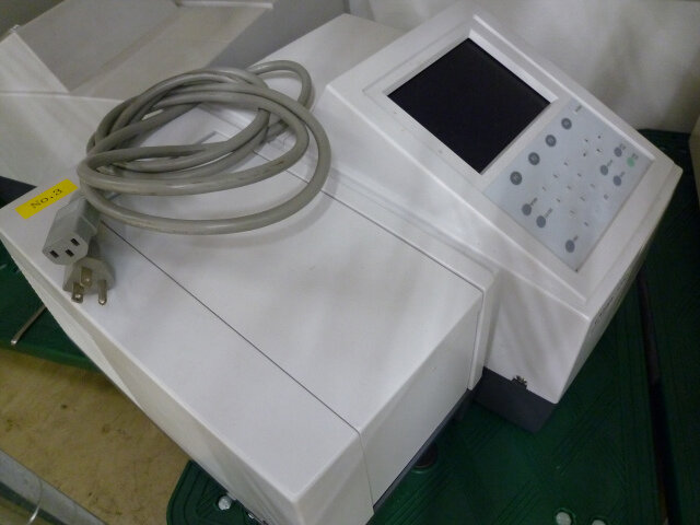 <10>紫外可視分光光度計  UV-visible spectrophotometer