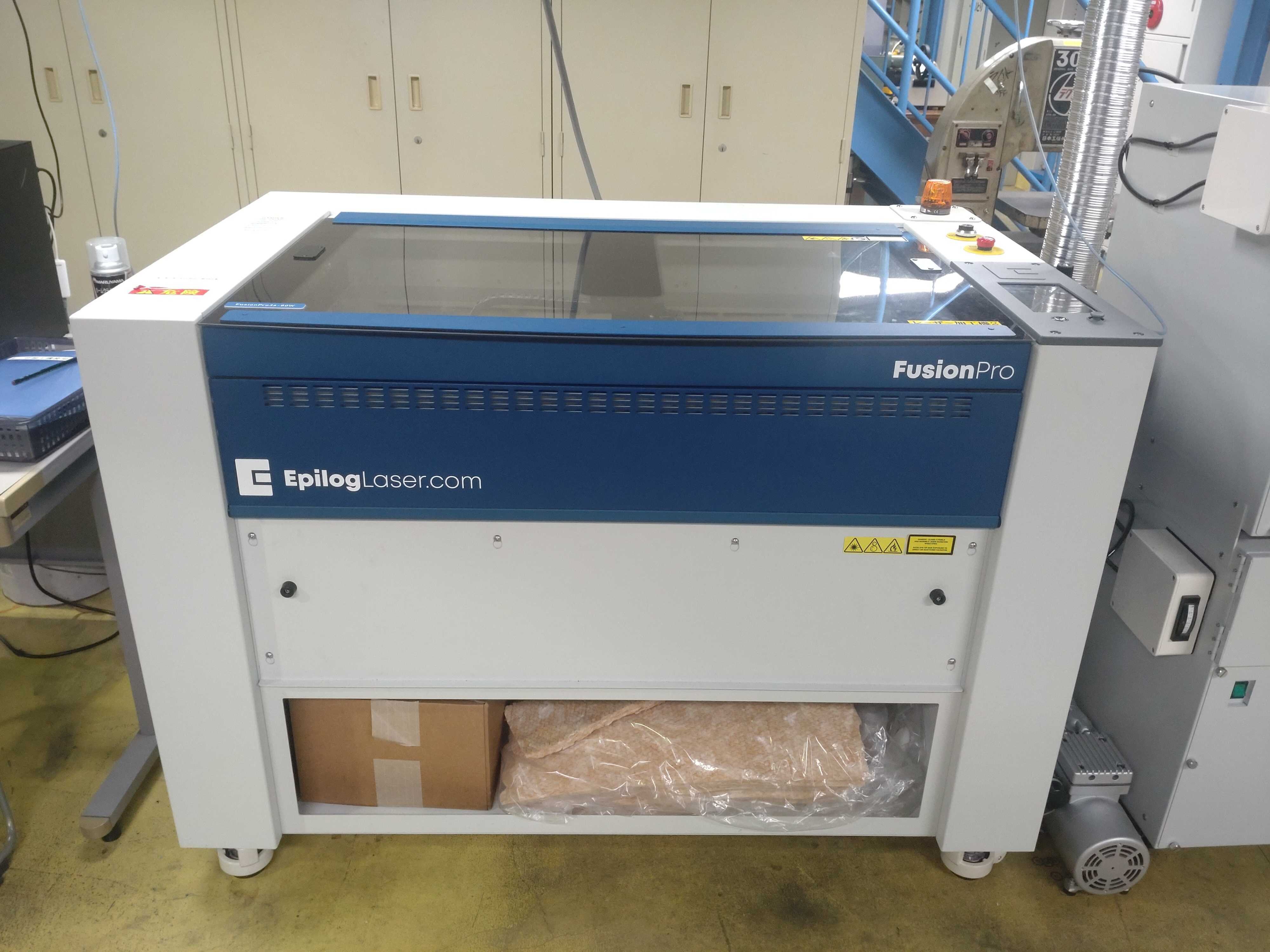レーザー加工機Laser cutting machine(Fusion Pro 36-80W)