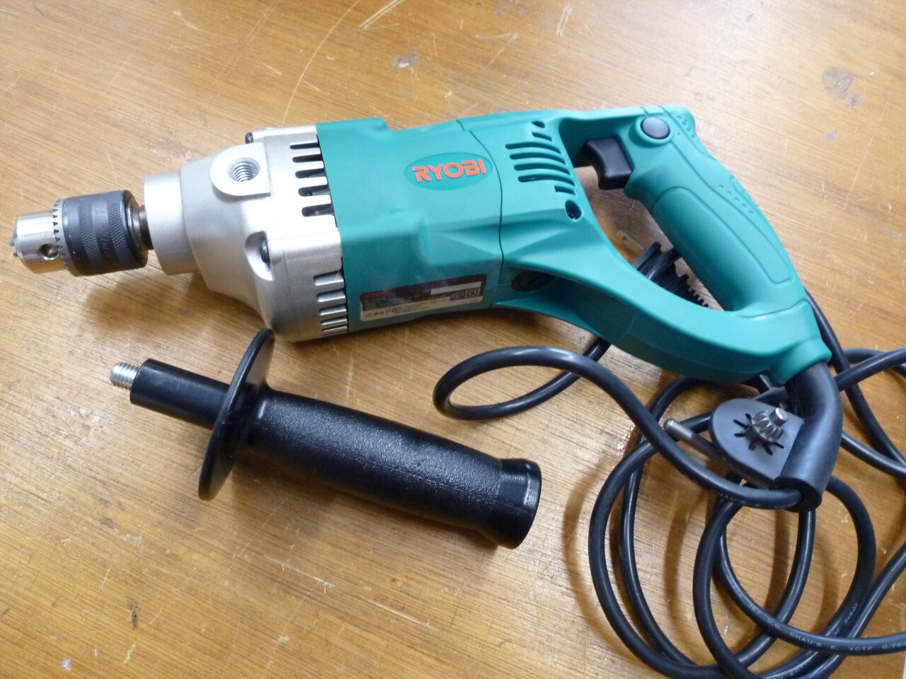 補助ハンドル付電気ドリル <br>Electric Screw Driver Drill