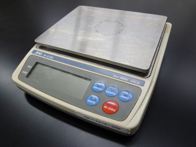 パーソナル電子天秤　Personal electronic balance